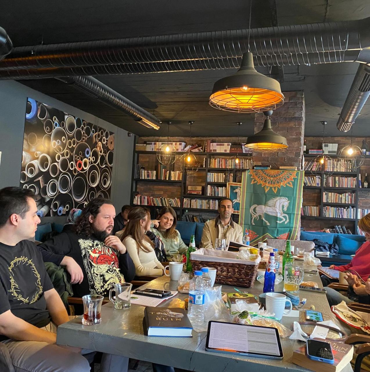 Mart Kitap Kulübü: Silmariller ve Noldor'un Huzursuzluğu etkinliğinden fotoğraf (4/16).