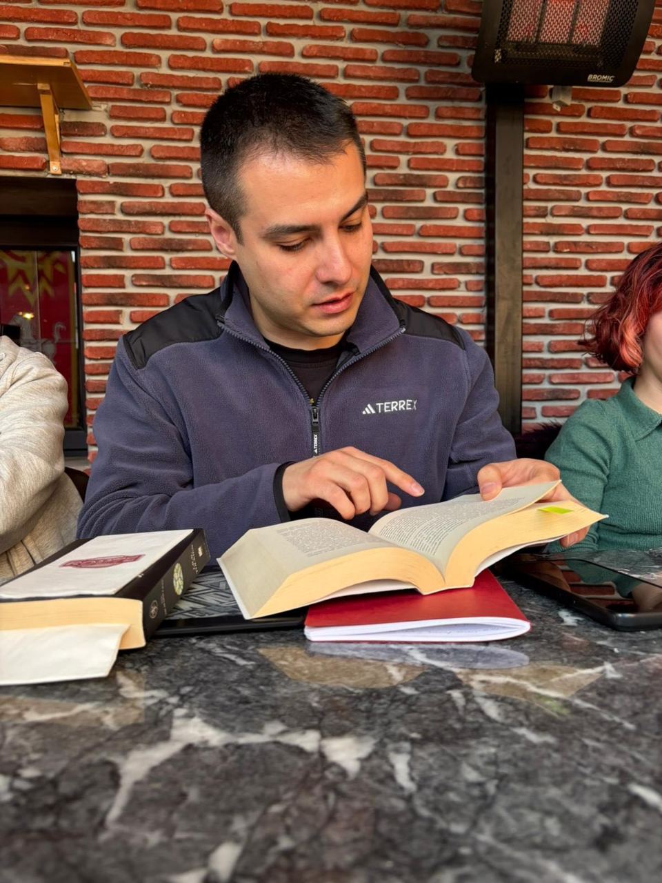Mart Smial'i: Tolkien Okuma Günü etkinliğinden fotoğraf (17/20).